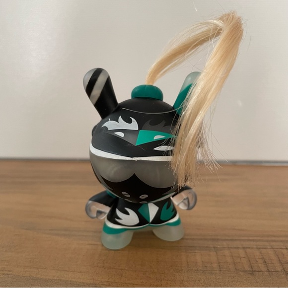 Kidrobot Art of War Dunny Patricio Oliver Set of Three Knights Yellow Red Teal - Picture 8 of 13